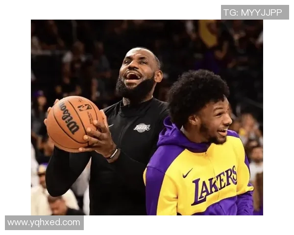 20200307湖人对阵雄鹿精彩比赛回顾与全场录像分析